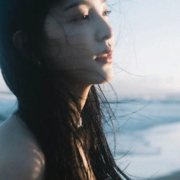 游戏情色海报